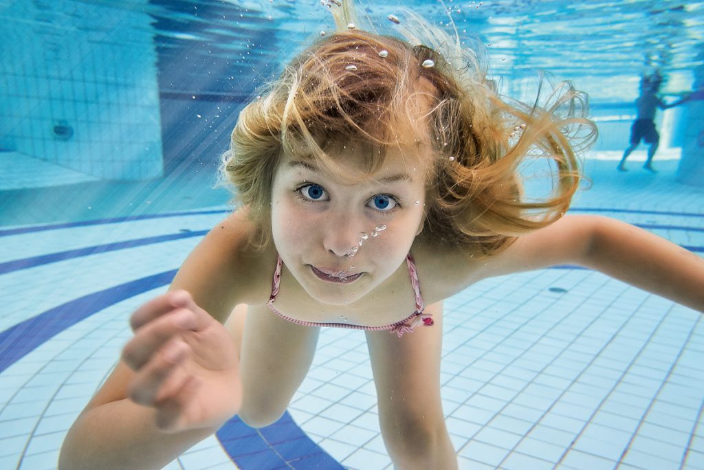 Baden im Schwimmbecken